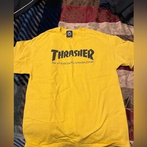 Men’s thrasher shirt large